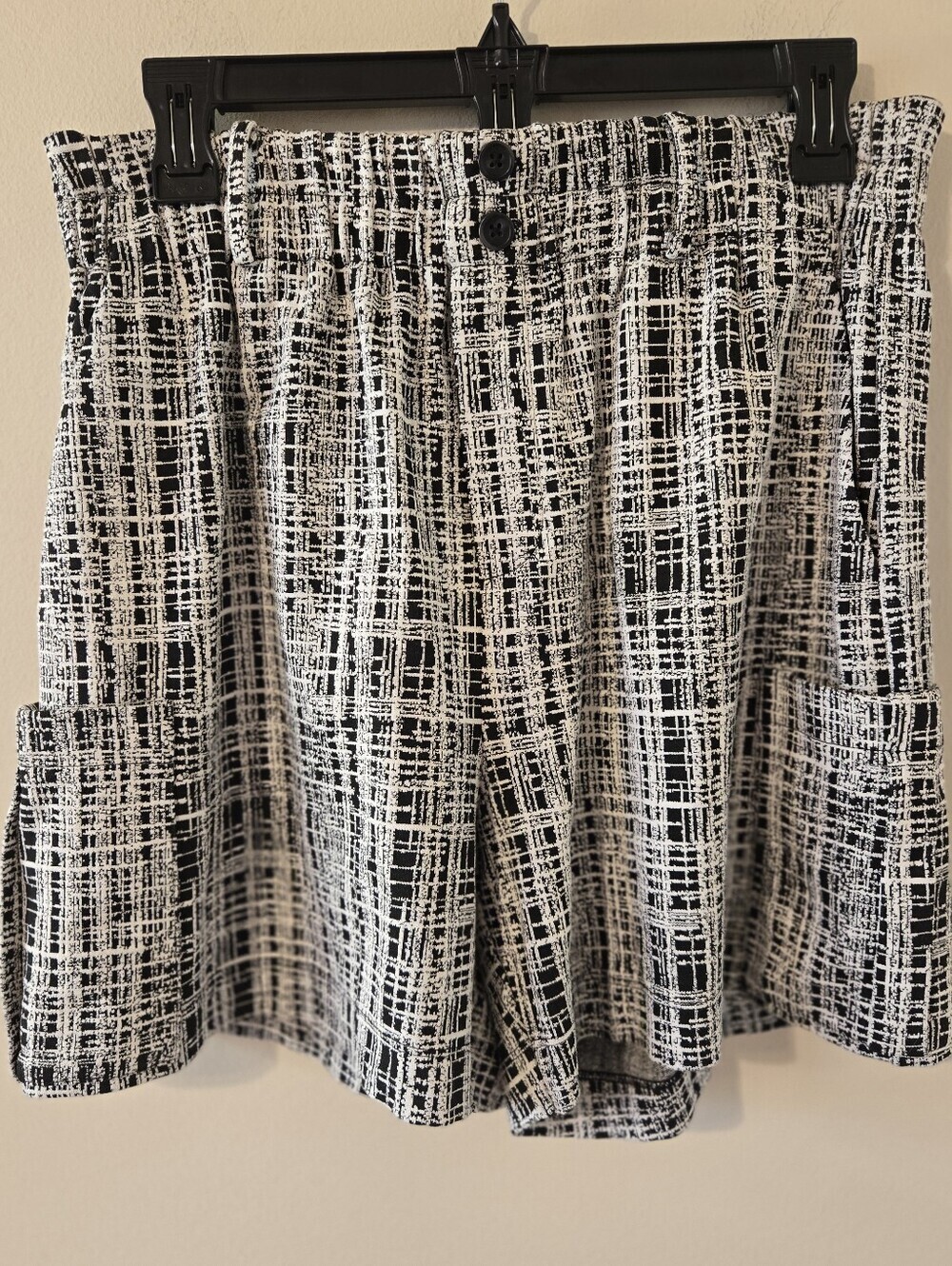 NWT Toboggan Canada White Label Carol Dressy Cargo Shorts Lg